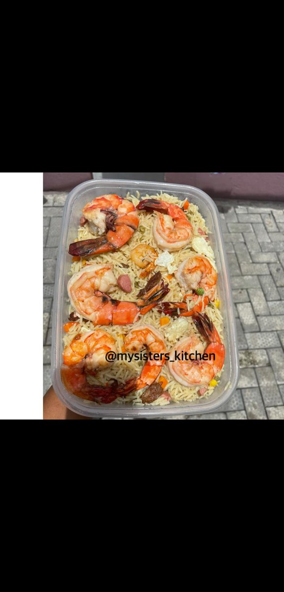 chlessssy's tweet photo. @ToyosiGodwin @Nwando__ Please y'all should patronize my friend she makes the best meal ever in Lagos the island and she can deliver anywhere you are in Lagos please finish her with order 
She's on Instagram @_mysisters_kitchen @_mysisters_kitchen
@_mysisters_kitchen WhatsApp :+2347088171004 https://t.co/jD1qsogifS