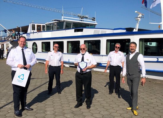 WerkendamNet's tweet photo. WERKENDAM - Woensdag (16-6) arriveerde een bijzondere 'lading' in de haven van Werkendam.

 https://t.co/bcV4Ni1euC https://t.co/XVn5zS6AgB