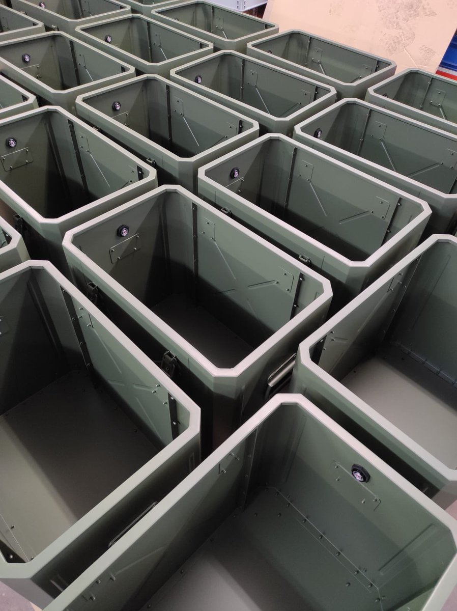 ExtremeCases's tweet photo. Looking good! Love this pic from Andy in assembly of these Lockdown aluminium containers. #ukmanufacturer #aluminium #containers #northdevonbusiness https://t.co/N5eTZP16WQ