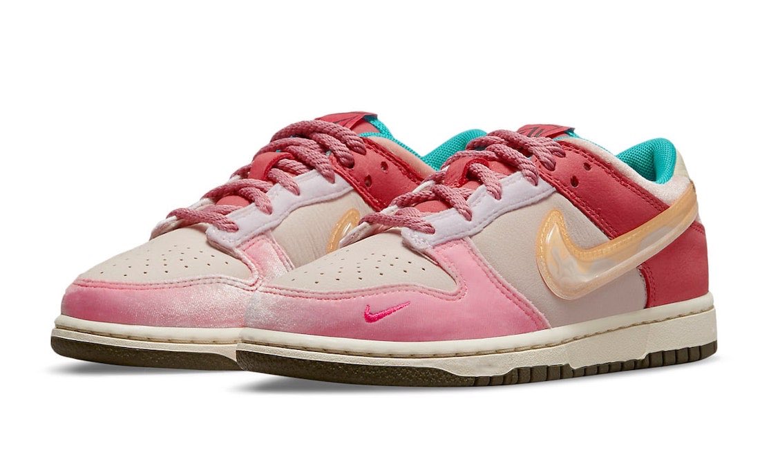 strawberry milk nike