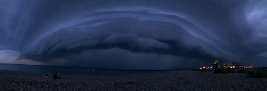 Extreme Weather Enthusiasts tweet media