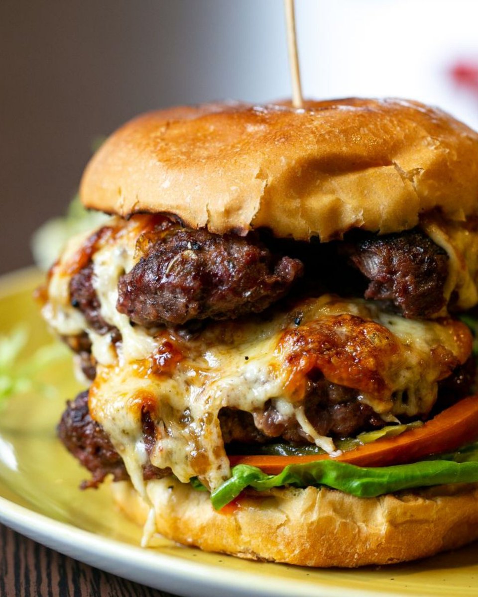 TraffordHall's tweet photo. The BEST burgers in town! 🍔

We offer the finest selection of steaks, burgers, sides, and classic dishes, as well as vegan menu options, our expert chefs have perfected a fantastic menu of carefully selected dishes, made from the finest ingredients.

https://t.co/X3cj2FGv3f https://t.co/MFCXKdM1Gr