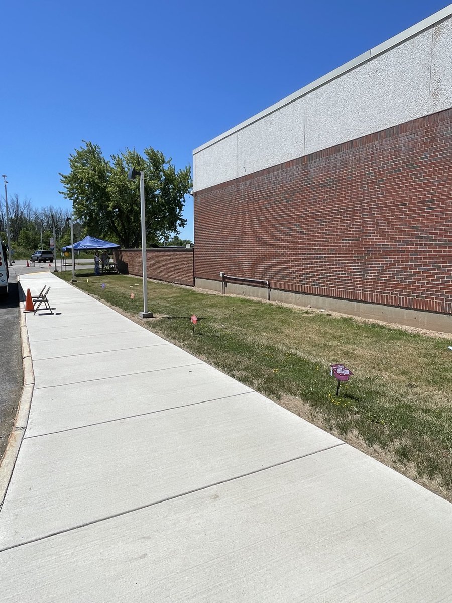 SSBindemann's tweet photo. Getting ready to welcome seniors for our drive-thru farewell! Best of luck! #cte #nctec @ONBOCES @KatieBongeNCTEC https://t.co/YkZABGl18P