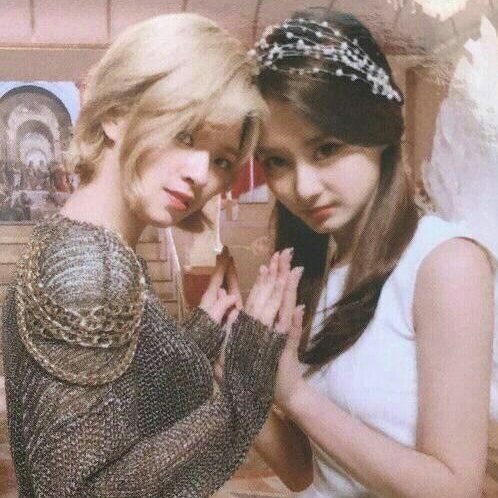 hourly 230즈 (@hourly230s) on Twitter photo 