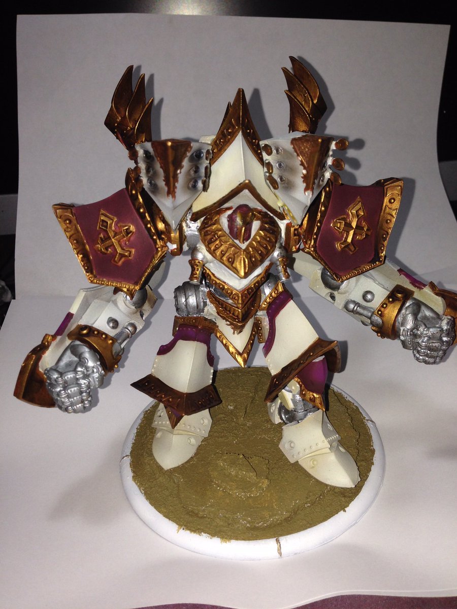 dreadnoughtbro1's tweet photo. Crazy tho think there’s 7 years of painting experience between these 2 models. Painted up a @privateerpress #protectorateofmenoth #Warmachine Judicator as a gift for a friend back in 2014, then the #tau #riptide for different friend. https://t.co/iPYcta6k4Q