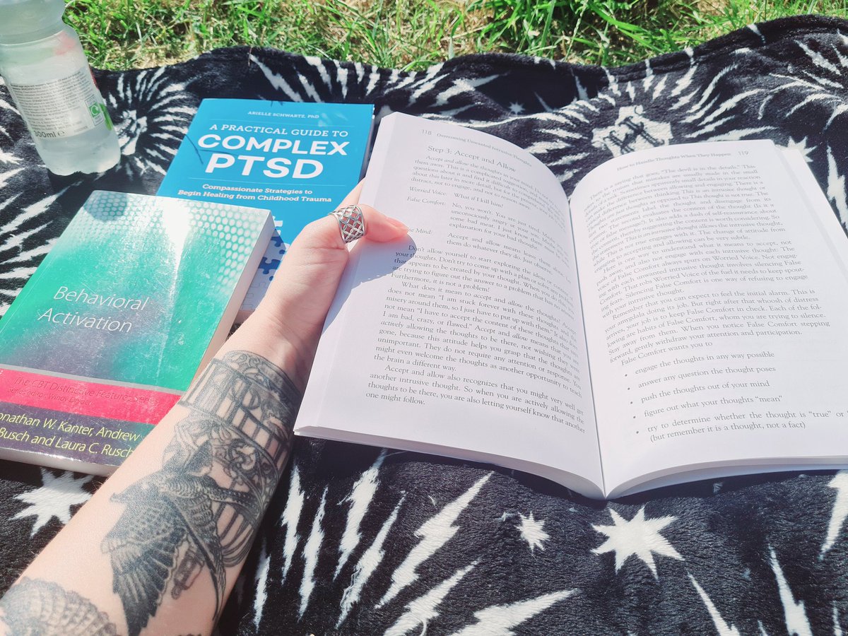 FenixCbt's tweet photo. Study day for me today 🌞📖📚📖🔖
#therapistsofinstagram #therapistlife #studyday #outdoors #outdoorstudy #outdoorstudyingisbetter #cbtbooks #cbttherapist #cbttherapy #cbtforanxiety #cbtforadults #cbtforkids #cbtforadolescents #selfimprovement #alwayslearning #learning #bookworm https://t.co/WjgTE43Xrf