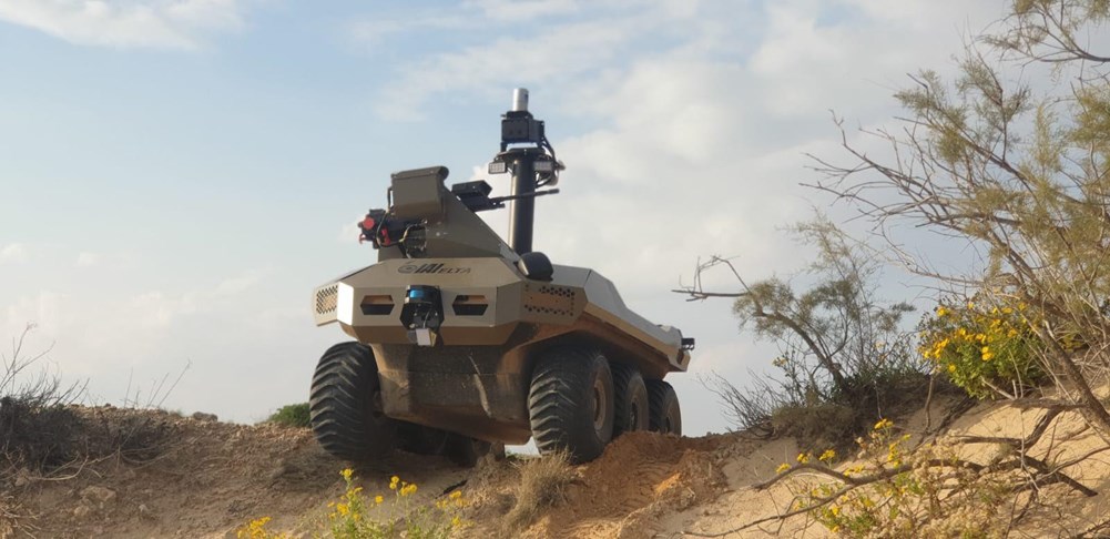 IDF Jaguars integrate COMBATT 6T batteries