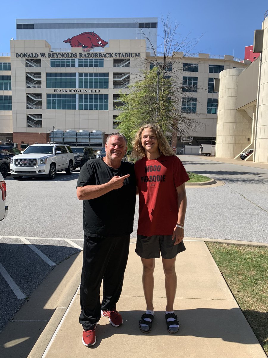 Avery Johnson on X: Had a really fun time at Arkansas on Monday🐗 Thank  you @CoachCala @kendalbriles @CoachSamPittman  / X