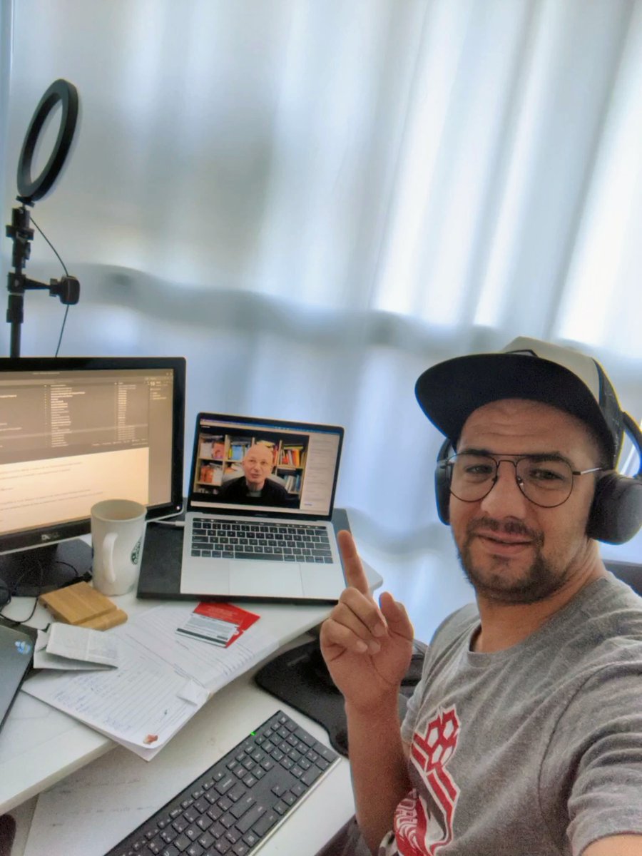 Anthonyjohnrll's tweet image. Working + Learning #webcreators2021