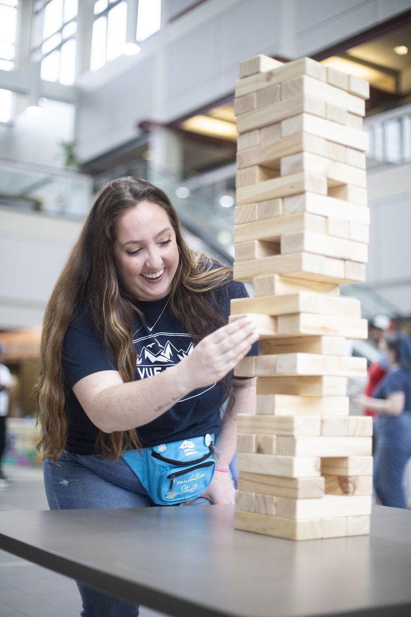 VUFoundation's tweet image. To kick off the start of the summer, @veteransunited hosted an event that gave $30,000 in donations to Columbia partners. The special guests were from three local businesses: @TheFoodBankMO, @BGCofColumbiaMO &amp;amp; @WelcomeHomeInc!