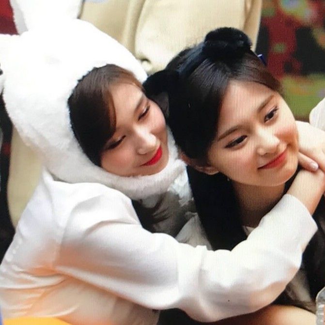 hourly 230즈 (@hourly230s) on Twitter photo 
