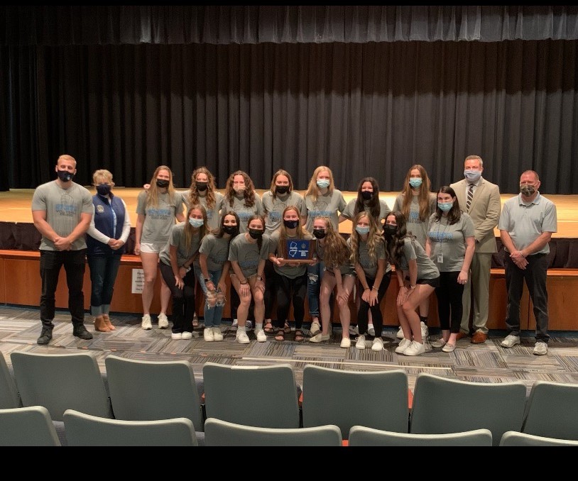 What an honor it was to be recognized by Mayor Quinn <a href="/SpartaTwpNJ/">Sparta Township NJ</a> and Superintendent Beck <a href="/MatthewLBeck/">Dr. Matthew L. Beck</a> for our State Championship in volleyball! And to receive the first #SpartaMedal Thank you to them, Sparta Admin Team and Mr. Stoner! @NJ_SpartaHS <a href="/SpartaAthletics/">Sparta Athletics</a>