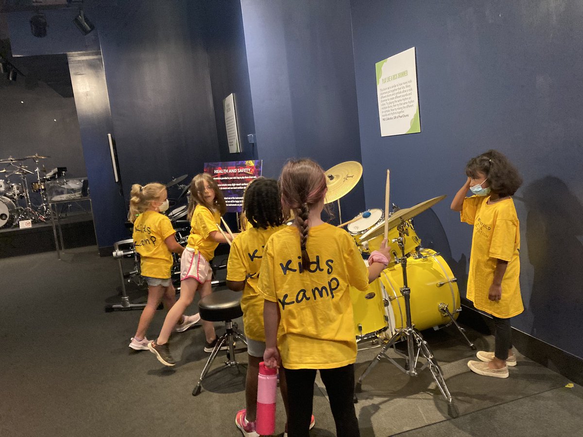 Kid_Kamp's tweet photo. We are at @RhythmDiscovery for today’s field trip!! Lots of music and fun! https://t.co/hrJhYlza4D