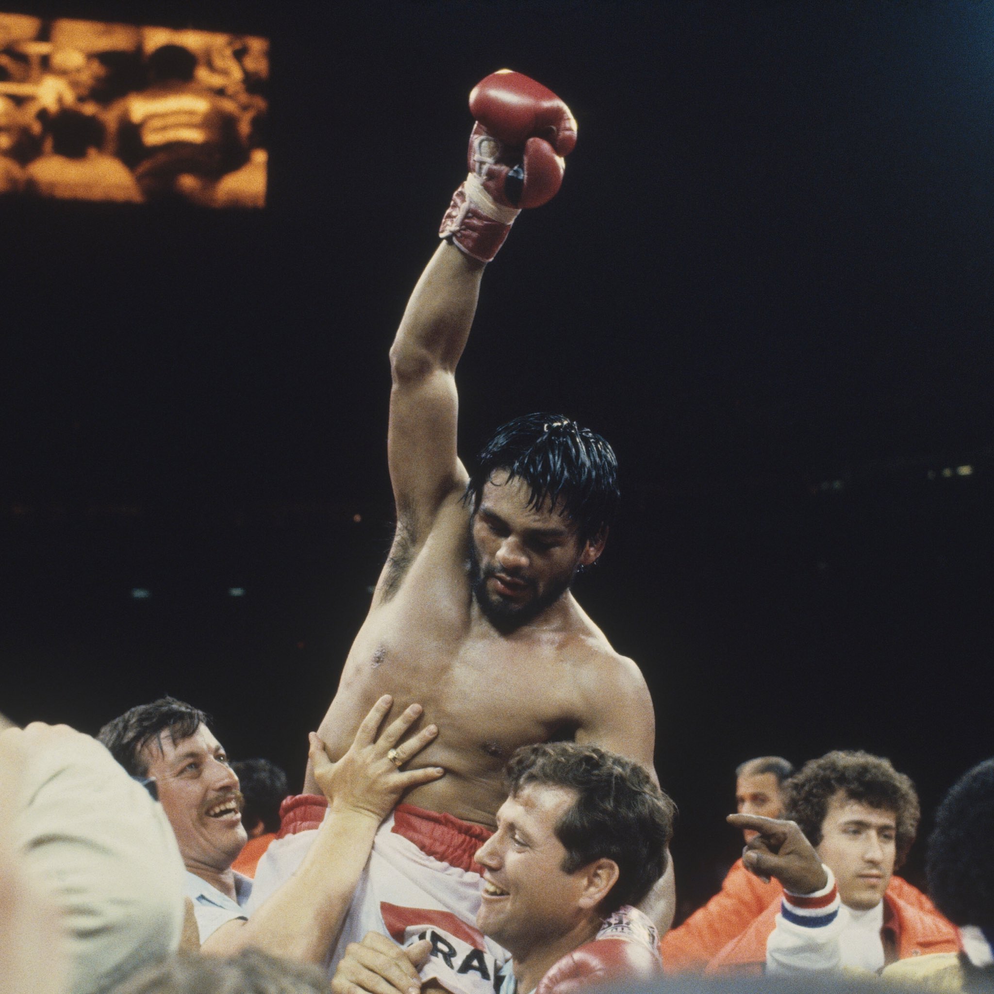 Happy birthday to \hands of Stone\ Roberto Duran.The greatest of all time 