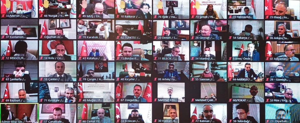 ziyaselcuk's tweet photo. 21 Haziran'da okullarımızda başlayıp yaz boyu şehirlerimizde devam edeceğimiz "telafi" programımız için hazırlıklarımız sürüyor.

Eskişehir'de il müdürlerimizle gerçekleştirdiğimiz koordinasyon toplantısında çalışmalarımızı gözden geçirdik. https://t.co/tByleynvEA