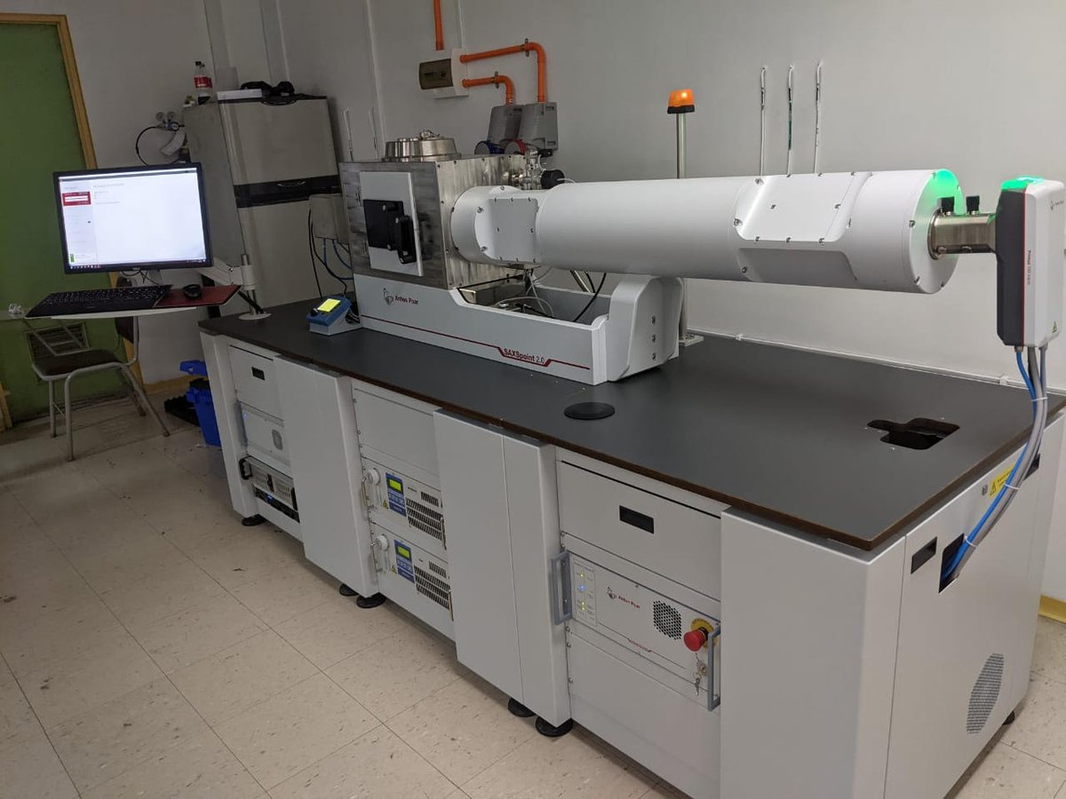 QuimicaUdeChile's tweet photo. Ya se encuentra instalado en Facultad, equipamiento SAXS 2.0 - Facultad de Ciencias Químicas y Farmacéuticas - Universidad de Chile https://t.co/c670oSTug3 a través de @QuimicaUdeChile @uchile @VID_UChile https://t.co/fM3digcaAa