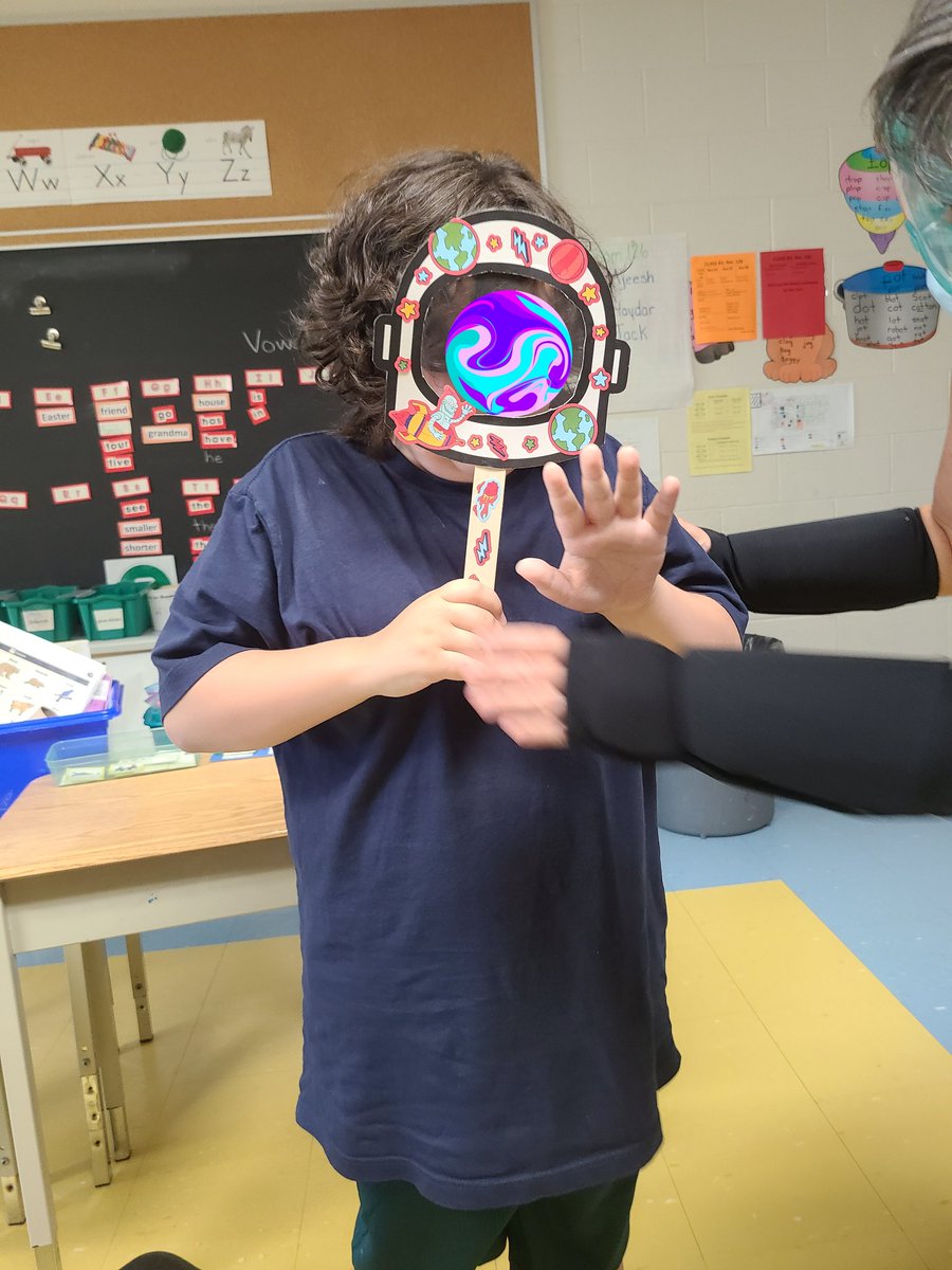 sbrason47's tweet photo. Today we were astronauts in class B1 &amp; B2
#SpringLearningProgram Templemead site
@hwdsb_marshall 
@Michele07622045 https://t.co/Bk448sY5pX