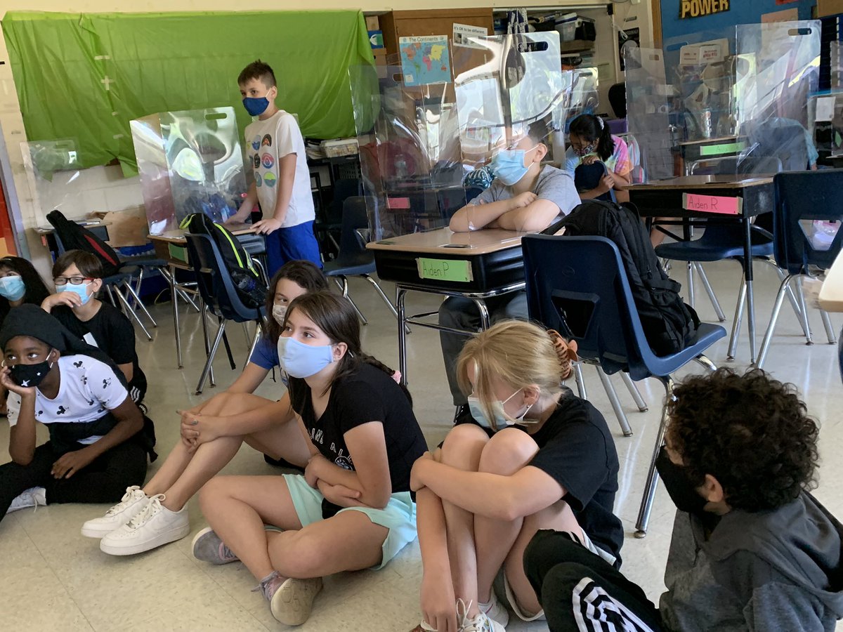 npaley_CBE's tweet photo. Even the pandemic couldn’t stop #BartonOnBroadway. So great to watch Ss watch their classmates perform. #supportourfriends https://t.co/uQ8AAizYD6