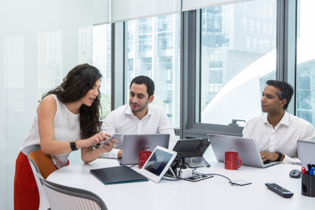 MicheleMusselw2's tweet photo. Are you experienced in corporate development and strategy? If so, help shape the strategic direction of Booz Allen with our team in McLean, VA. Here, you’ll work closely with leadership to drive change. #LifeAtBooz Apply today! https://t.co/DMb1AqpYAC https://t.co/9To9AL8Etk