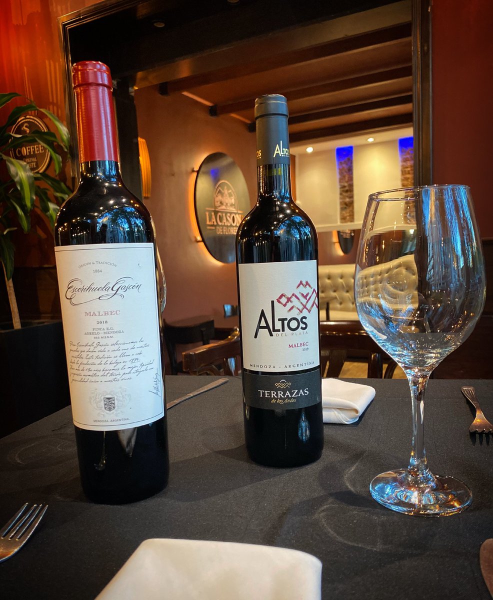 LaCasonaDFlores's tweet photo. El Mejor regalo para Papá lo encontrás en @cavaclubwines (Instagram)🍷🍇
Disfrutá nuestra selección de Vinos y Delivery - Take Away
Consulta costo de envío
Delivery 📞4632-1060
Whatsapp 11-5667-4097
Av.Avellaneda 1899🏡
#cavaclub #lacasonadeflores #díadelpadre #20deJunio #papá https://t.co/O5M0JppHrC