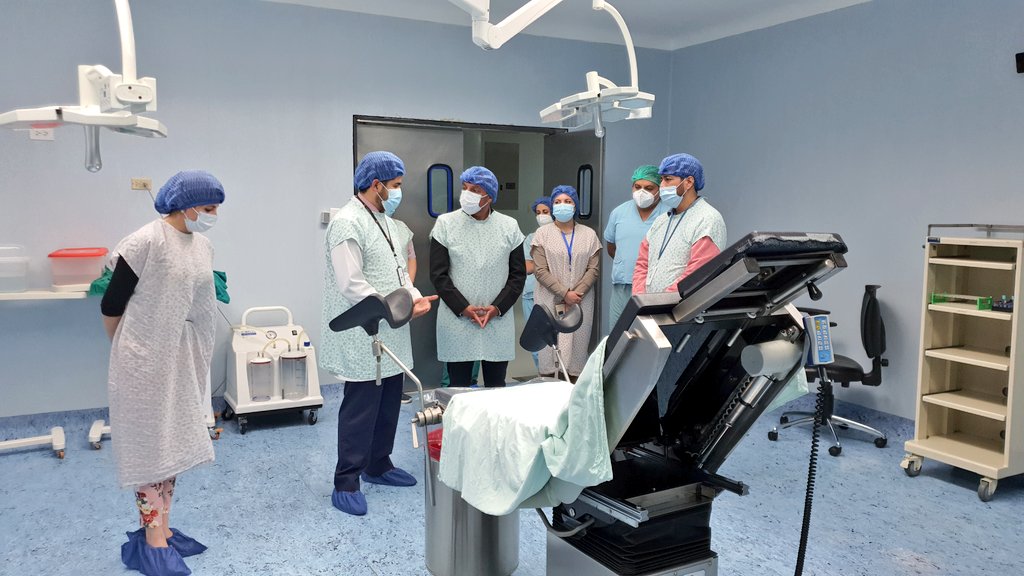 SaludImbabura's tweet photo. #Tulcán | "Hemos podido verificar el gran trabajo que se realiza en esta casa de salud, el personal operativo y administrativo trabaja incansablemente por brindar servicios dignos para nuestra población", Yaco Martínez, Gobernador de #Carchi

#JuntosLoLogramos https://t.co/om6iOwg5zQ