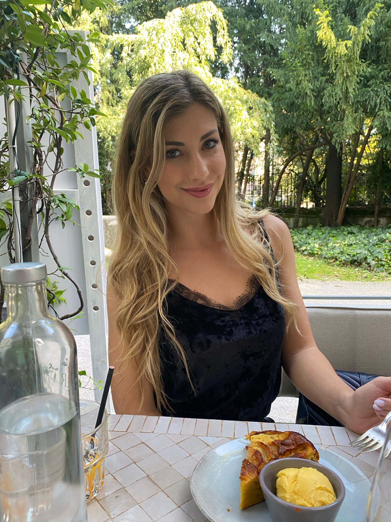 22.  The Ethics Of Sharing Leaked Onlyfans Content - 9kfr3jh