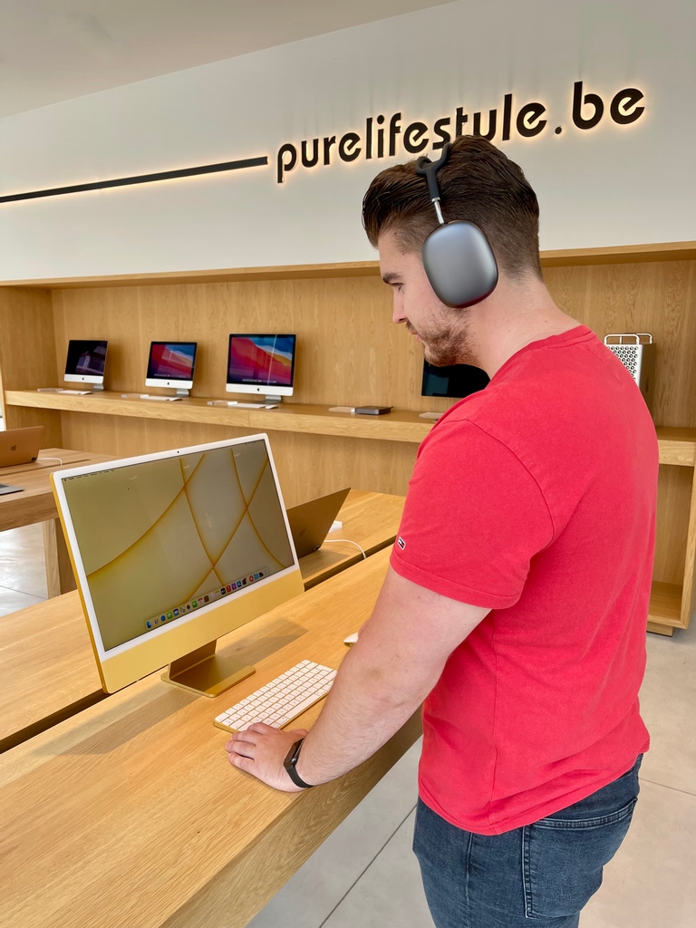plifestyle's tweet photo. Perfect match! 24" iMac &amp; AirPods Max.
.
.
.
#purelifestyle #ninove #9400 #niniashoppingcenter #apple #airpodsmax #imac https://t.co/DmuhhEoUJQ