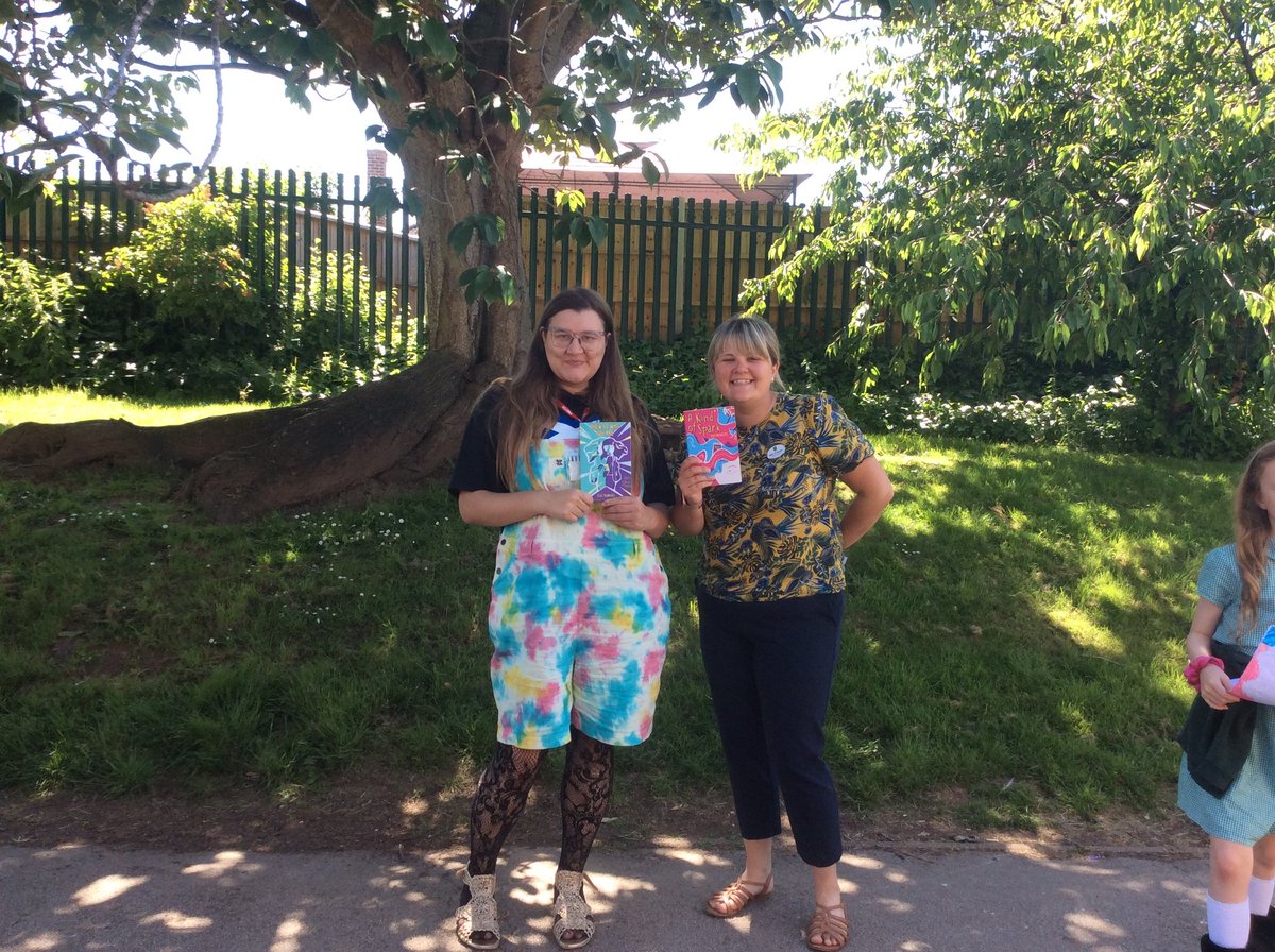 CJSTeachers (@cjsteachers) on Twitter photo Incredible day with the amazing <a href="/BooksandChokers/">Elle McNicoll ✍🏻📚🩷💜💙</a> IN PERSON here at CJS. Amazing, inspiring lady. The influence social media can have on reading for pleasure is immense. Thank you so much, Elle! ❤️ <a href="/BusbyC87/">Charlotte Busby</a> #ks2 #edutwitter #readingforpleasure Incredible day with the amazing <a href="/BooksandChokers/">Elle McNicoll ✍🏻📚🩷💜💙</a> IN PERSON here at CJS. Amazing, inspiring lady. The influence social media can have on reading for pleasure is immense. Thank you so much, Elle! ❤️ <a href="/BusbyC87/">Charlotte Busby</a> #ks2 #edutwitter #readingforpleasure