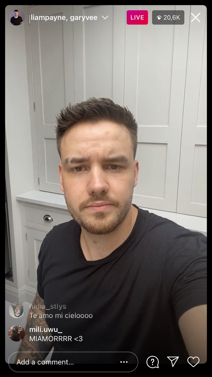 welldirectioner's tweet photo. Liam Payne virou um mc e eu posso provar https://t.co/O77yjRO6dx