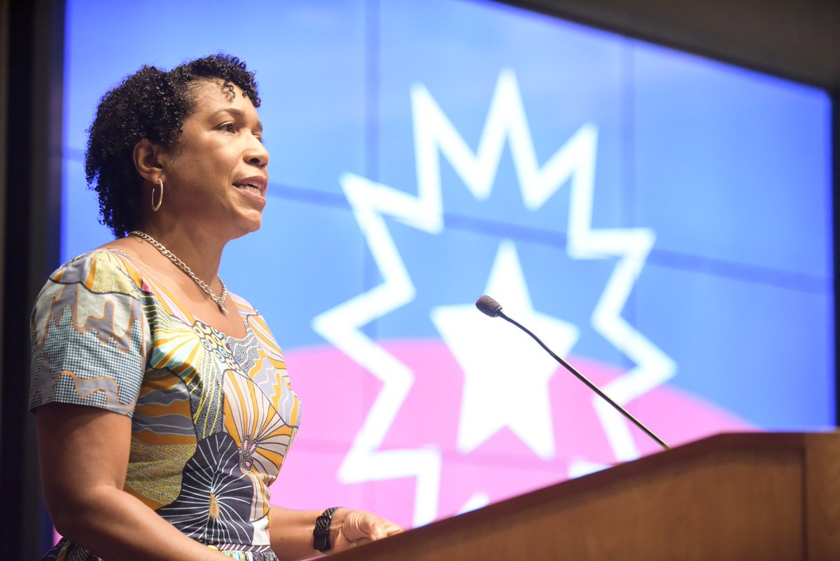 GovPritzker's tweet photo. It brings me exceptional pride to sign into law the declaration of Juneteenth as a formal state holiday in Illinois, making us one of the few states in the nation to give it the full status it deserves.

Learn more: https://t.co/uJKUa062tI
📷: John Berry, Speaker's Office https://t.co/O6hxCzjCfn