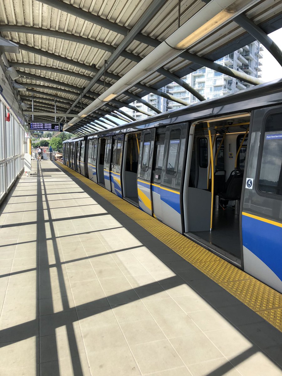 JMFletch9's tweet image. Feels so good to be back on transit. Reliable, comfortable, clean, stress-free, great service #TransLink #SkyTrain #CMBC
