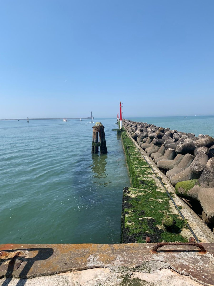 EdLlewellynFCDO's tweet photo. In Dunkirk today, on perhaps my last visit as Ambassador, I took a moment to visit the East Mole, from which so many troops were evacuated in those crucial days 81 years ago, to pause and reflect https://t.co/1ZxCO6NH3h