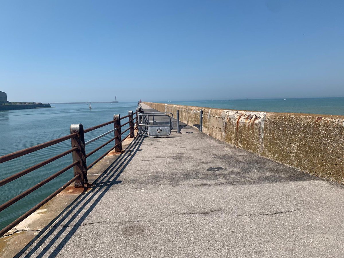 EdLlewellynFCDO's tweet photo. In Dunkirk today, on perhaps my last visit as Ambassador, I took a moment to visit the East Mole, from which so many troops were evacuated in those crucial days 81 years ago, to pause and reflect https://t.co/1ZxCO6NH3h