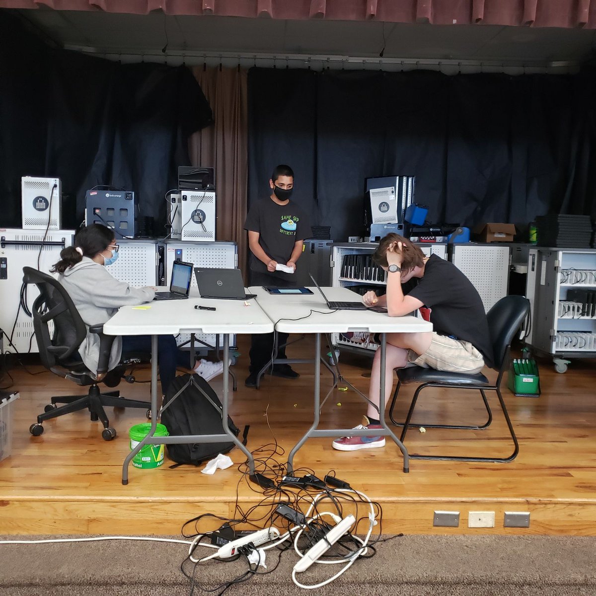 DVISD_EdTech's tweet photo. These #DVISD_Technology #StudentTechs are busy updating devices in preperation for the 2021-22 school year. The @DelValleISD Student Techs are gaining valuable experience in Tech Support and device managment. #DVProud https://t.co/AL6cPQ2yKY
