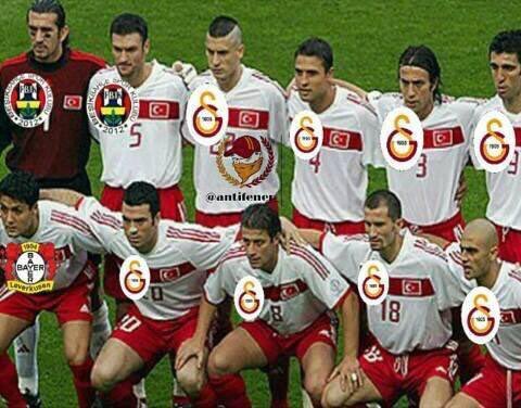 Fikirtepeli_83's tweet photo. Şenol Güneş Dünya üçüncülüğü milli takım (8 Galatasaray lı) https://t.co/GmETjh96bS
