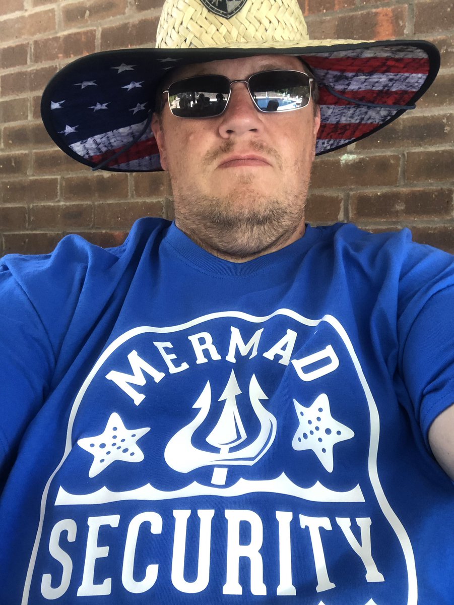 CMSAviatorsSS's tweet photo. #SummerJob @SAFishingCo #MermaidSecurity https://t.co/OadmcsIFYd
