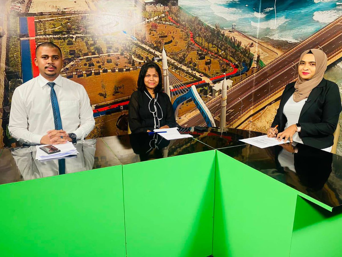 Ombudsperson, Mariyam Laiza and our Legal Executive, Shukurulla Shakeel tonight on <a href="/DhivehiChannel/">Dhivehi Channel</a>’s #Havaasa program.

#OTJMV