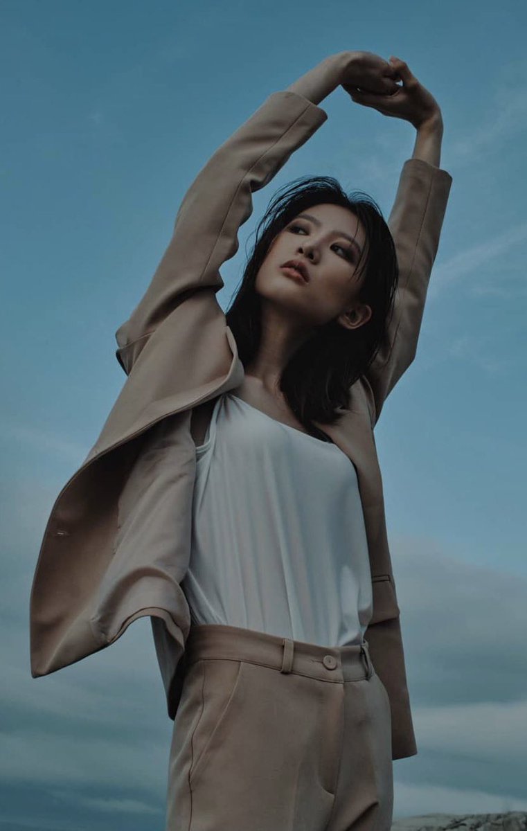 nugupromoter's tweet photo. NATURE's Sunshine looks gorgeous in newly released photoshoot https://t.co/tpTT174Wp0