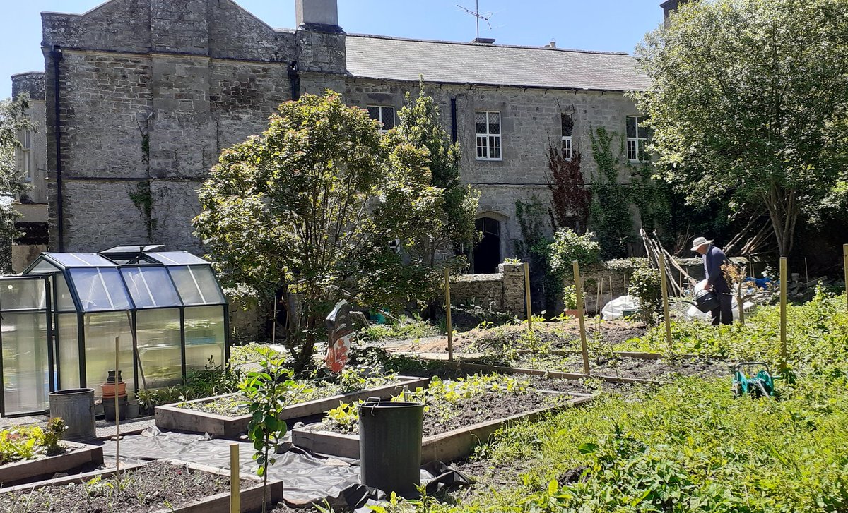 TyrPererin's tweet photo. Looking forward to welcoming @PlantDewi to @StDavidsCath with @SophieWhit1982 Planning on creative work with @cheeseanpickles on the #light and #shadow project using the #psalms.  #restandreflection #retreat @ChristianArts #communitygarden #meditation https://t.co/M59c3JhbHn