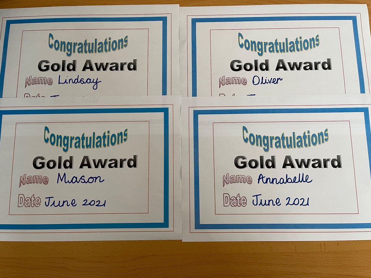SMAAAYear2's tweet photo. We gave out some Gold reading challenge certificates today. Well done children! 🥇🥇🥇🥇 https://t.co/pmXp1VhZfK