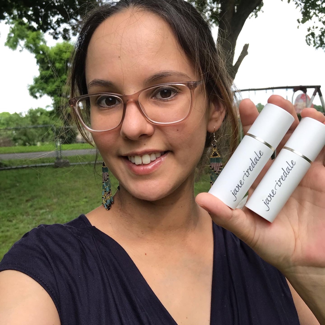 MerleOmegaWelch's tweet photo. This blush and highlighter is ON POINT. I received these products for free to test from Influenster and Jane Iredale in exchange for my honest review. #KnowYourGlow #complimentary @JaneIredale @Influenster https://t.co/XMY7IGHjR3