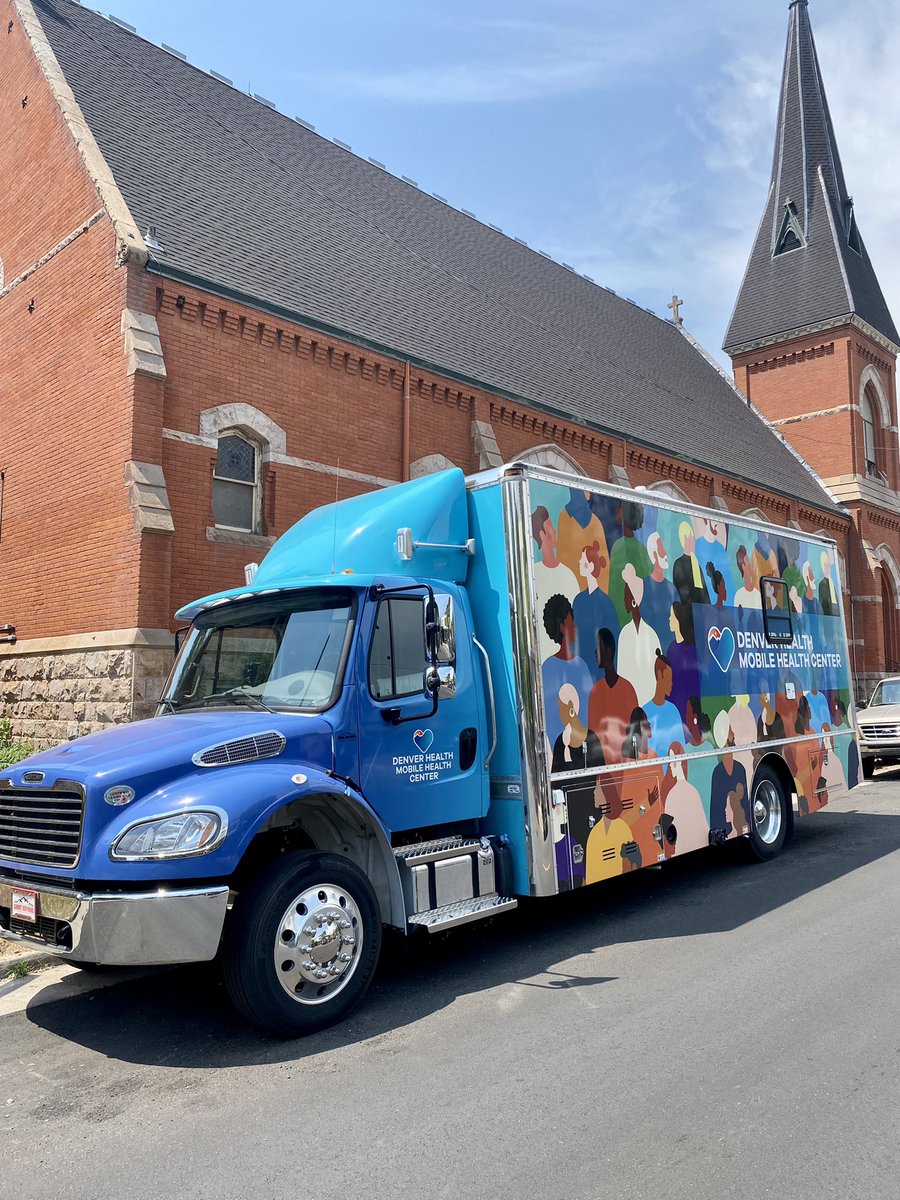 LWardColorado's tweet photo. 💉Our mobile vaccine unit continues to move around community and local businesses @DenverHealthMed! Today, I spotted our team in my neighborhood! Getting a COVID-19 vaccine couldn’t be easier. #GetVaccinated #communityhealthprovider https://t.co/LxVyzjeK33