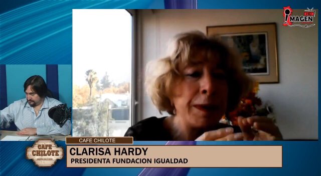“Fue una mezquindad los recursos que los Ministerios pasaron a las regiones, esto hará que los gob. Reg. sean impotentes frente a una explosion de demandas y no tendrán los recursos ni el poder, espero que eso  sea resuelto en la nueva constitución”Clarisa Hardy en #cafechilote