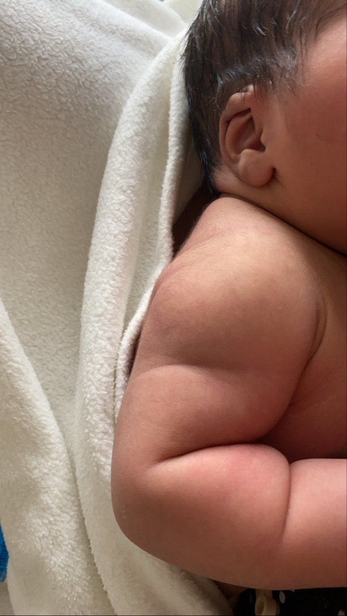sheslovely108's tweet photo. The amount of nurses and people amazed at the fact that i pushed a 10 pound baby naturally (with no stitches)  was a reminder of how strong women really are and what our bodies are capable of. It is truly amazing ✨ https://t.co/to7y4Kf1pv