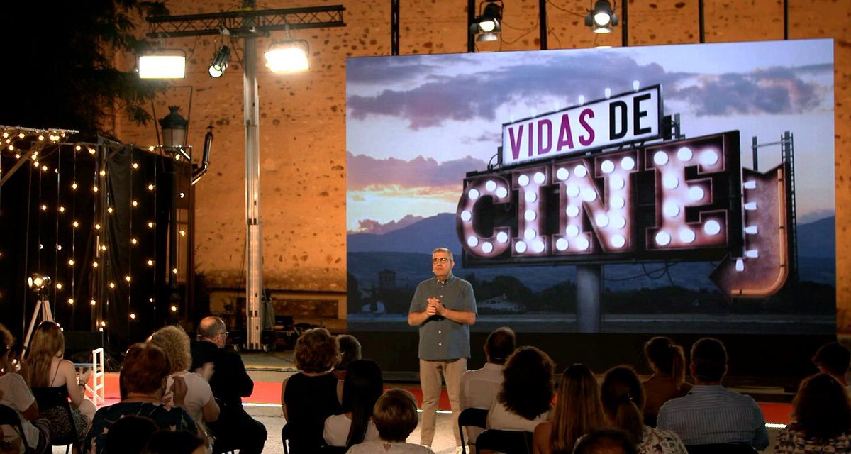 📽Comenzamos las grabaciones de ‘Vidas de Cine’, un nuevo formato conducido por <a href="/flofdezz/">Florentino Fernández</a> . Un programa de emociones y entretenimiento que ahonda en las historias personales de los habitantes de municipios madrileños ¡próximamente en <a href="/telemadrid/">Telemadrid</a> ! 

ℹ️shineiberia.tv/noticias/flo-r…