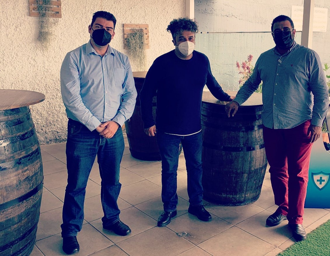 #Tenerife #Tegueste l Con <a href="/armanfo/">armando cabrera alor</a> de @LanzaroteNueva Teniende Alcalde del Ayto de #Arrecife en el encuentro con <a href="/TonyLopez_AT/">Tony López</a> de AhoraTegueste-@Nueva_Canarias concejal del <a href="/ayto_tegueste/">Ayuntamiento de Tegueste</a> donde compartimos y analizamos iniciativas para Tegueste, Arrecife, Lanzarote y Tenerife.