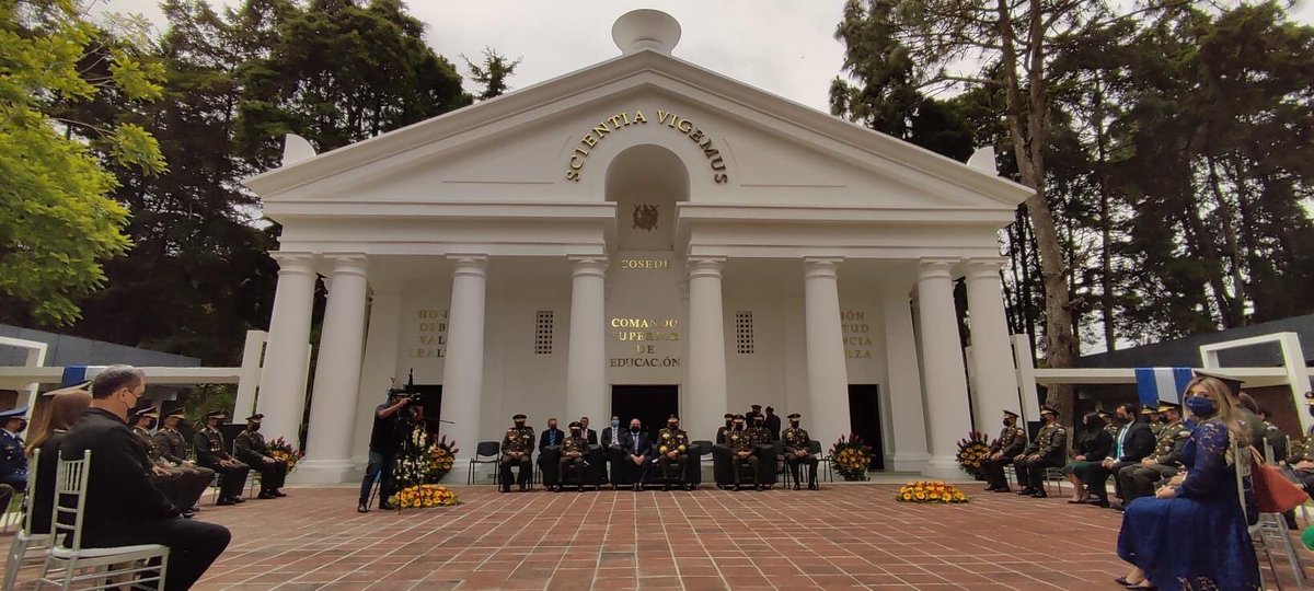 Cosedemilgt's tweet photo. El día 16JUN2021 en el Frontispicio del Auditórium “Justo Rufino Barrios” del #COSEDE se realizó la clausura del Curso Altos Estudios Estratégicos, “Promoción XXIX-2021”.
📲 https://t.co/KZmUbxw1o0
#365DiasAlServicioDeMiPatria
#EjercitoGT https://t.co/E3OyBCmOae