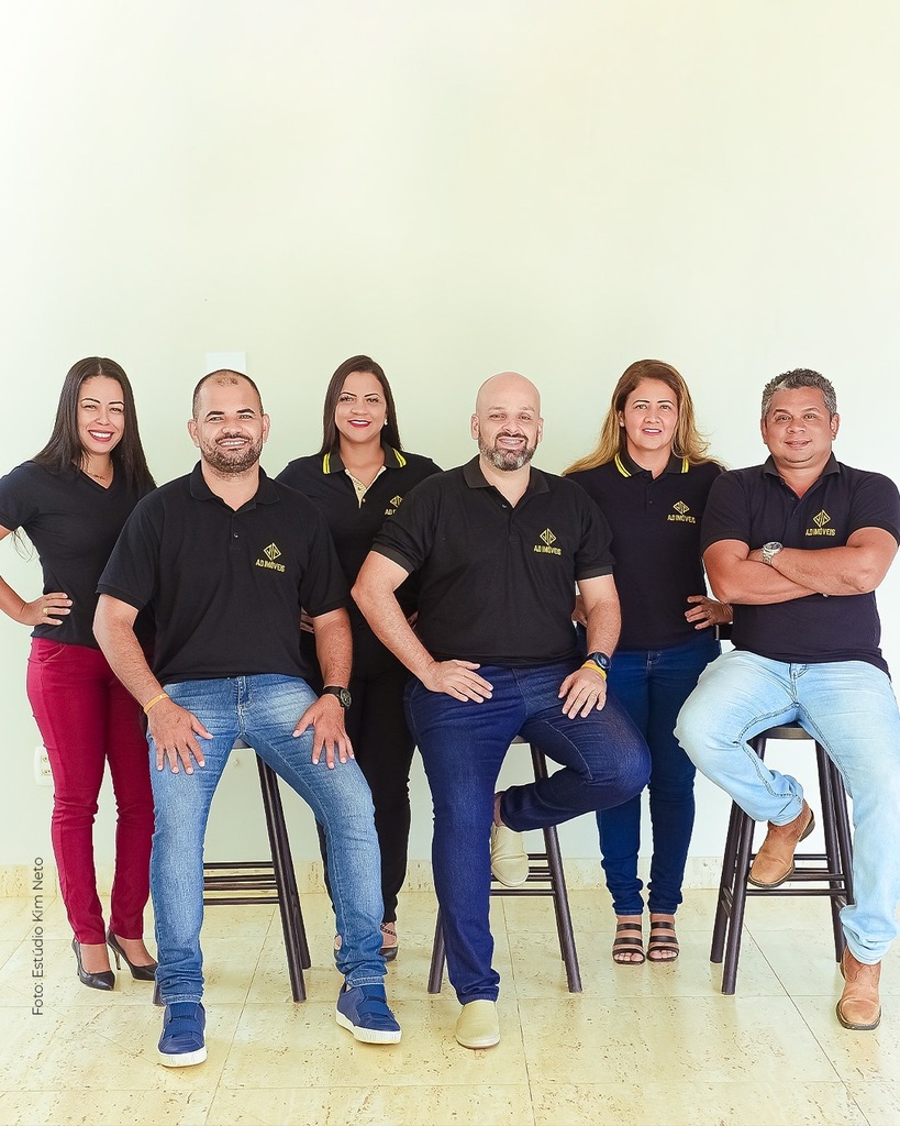 RevistaDoValeRO's tweet photo. @adimoveisro na 49º Edição da Revista do Vale

🏘Conheça os três pilares do bom investimento imobiliário.
Investir em imóveis é uma excelente forma de garantir um futuro melhor para você e toda sua família.

🤩Para saber como investir em imóveis com segurança pegue sua revista… https://t.co/wGzrCX7brP