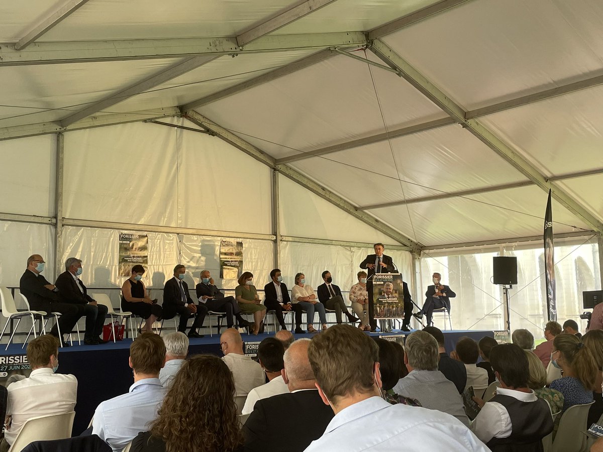 N_Forissier's tweet image. « Je connais depuis longtemps Nicolas, c’est une belle tête de liste qui peut gagner la Région #CentreValdeLoire » #CVDL #regionales2021