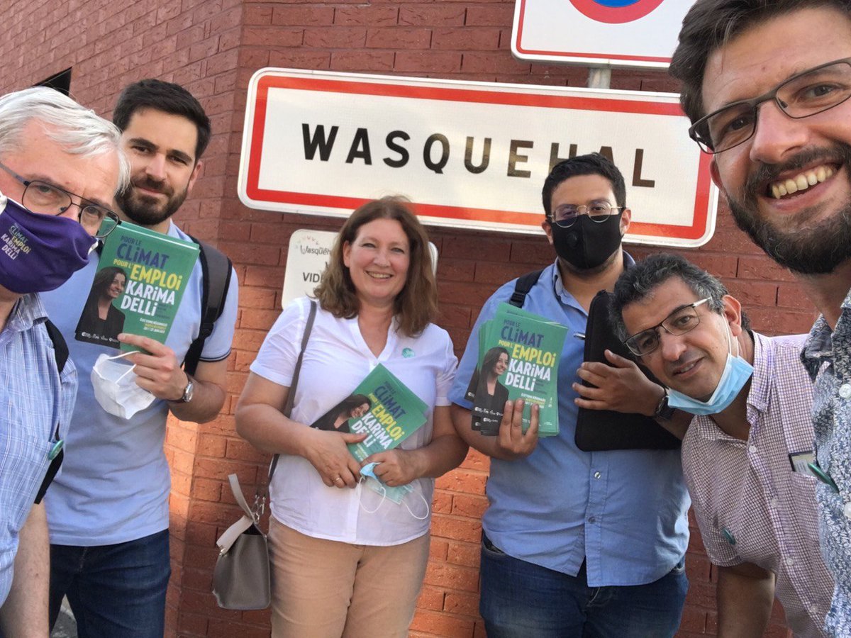 JulienPoix's tweet photo. 🌞Et pour terminer cette belle journée pour le climat et pour l'emploi rien de tel qu'un bon porte-à-porte afin d'appeler à la mobilisation générale pour l'avenir des #hautsdefrance ce dimanche 20 juin ! Merci aux ami-es de #Wasquehal et #Roubaix pour l'accueil ! #ClimatEmploi https://t.co/LpUVxnPNpT